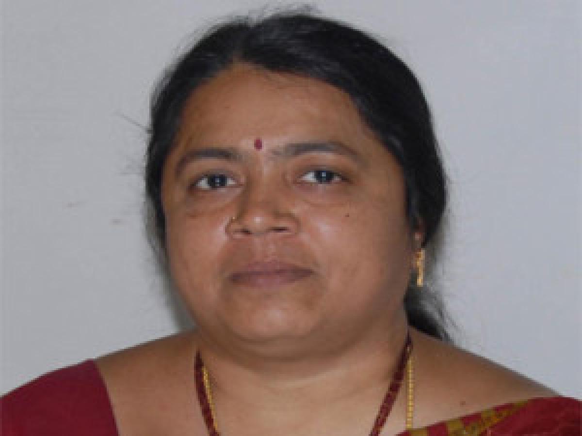 Sudharani loses followers over TRS switch