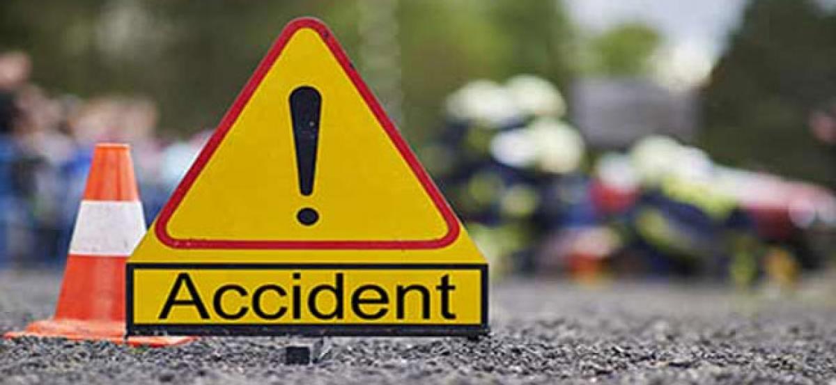 Gorakhpur: 6 die as car turns turtle