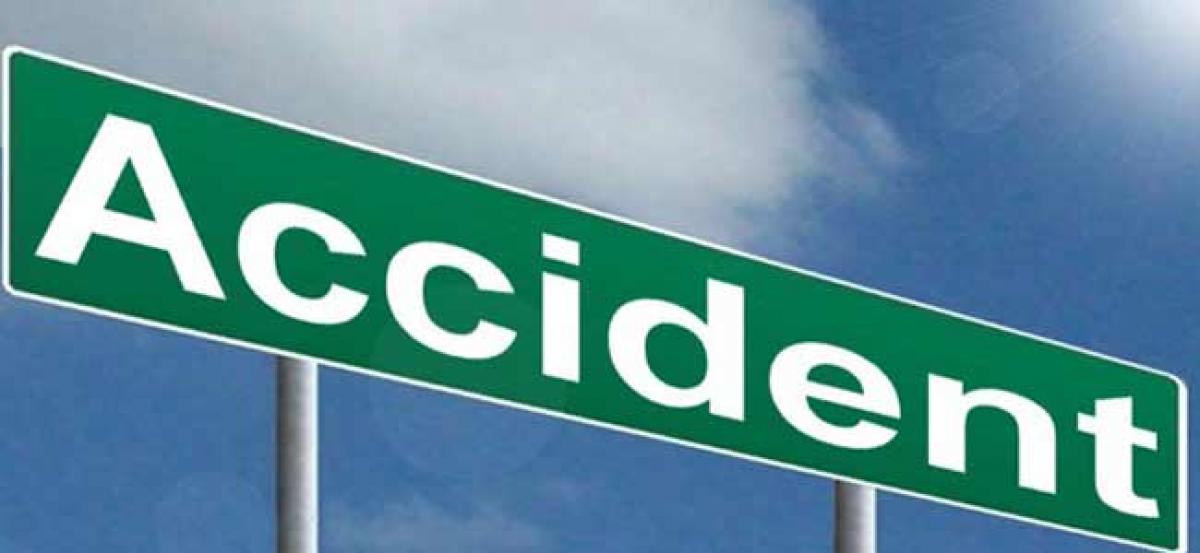 9 killed in truck-tractor collision in Mirzapur