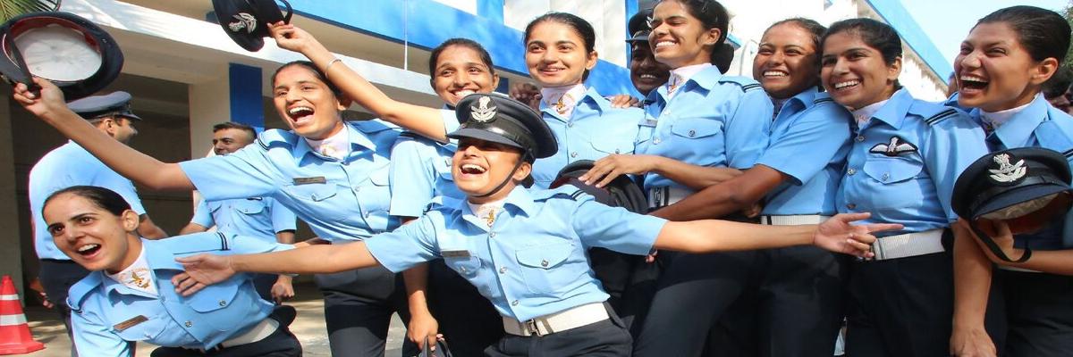 Women are recruited only in the officers rank