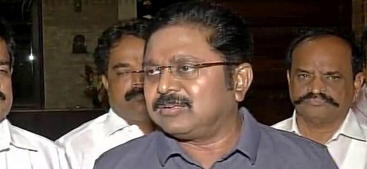 Governor reaches Chennai, HC to hear MLAs disqualification on Wednesday