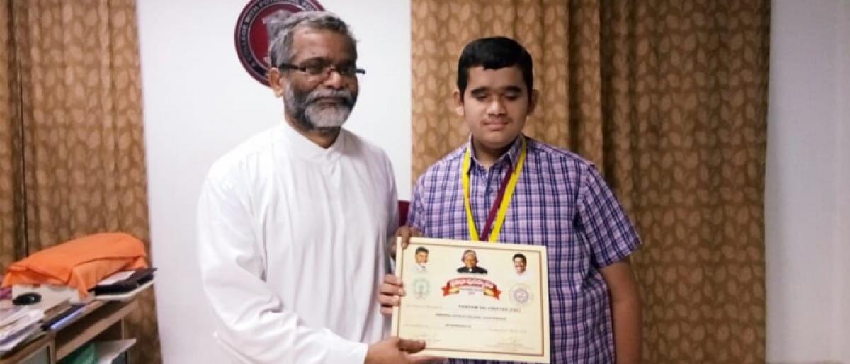 Visually challenged receives Pratibha award in Vijayawada