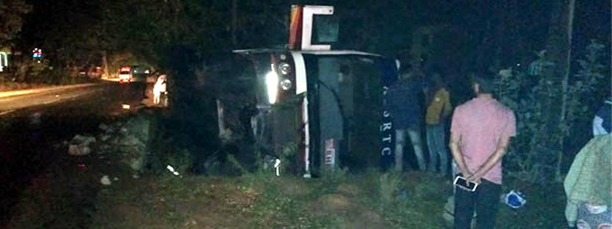 4 AP officers killed in road accidents