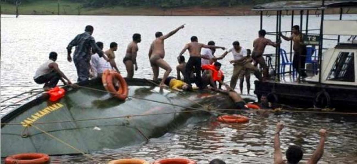 Aandhra boat capsizes: 2 bodies recovered as rescue operation continues