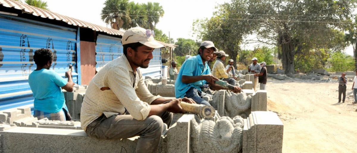 AP Muslim sculptors play key role in Yadadri makeover