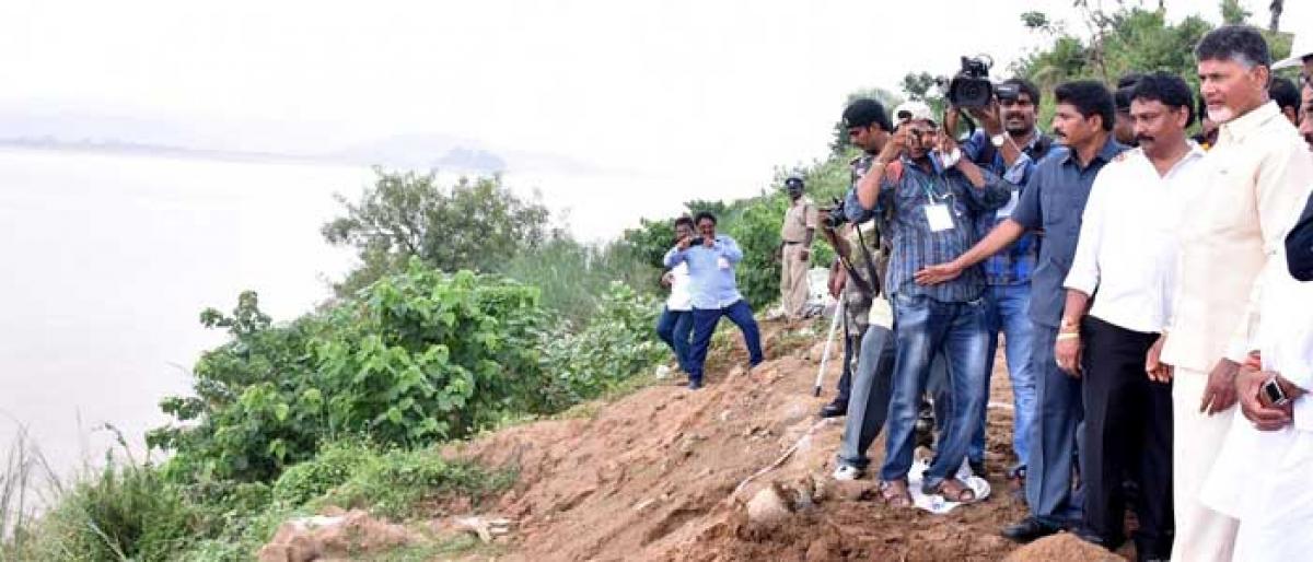 AP CM reviews works at Purushottapatnam