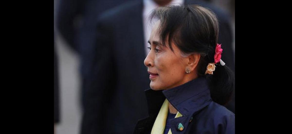 Aung San Suu Kyi seeks help from ASEAN leaders with Rohingya crisis