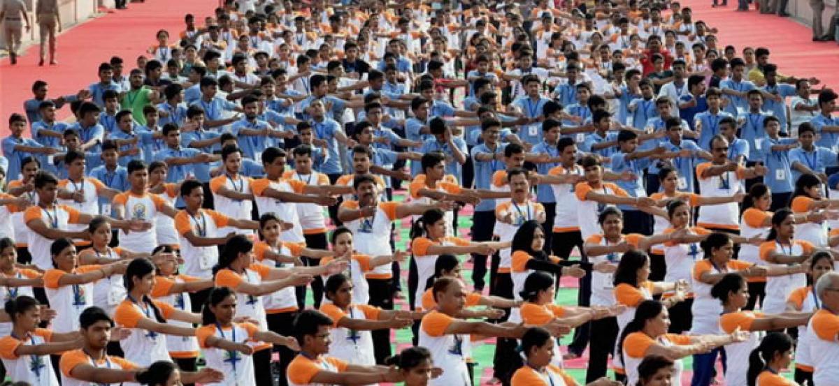 IYD: Government to take foreign Yoga professionals to Kerala