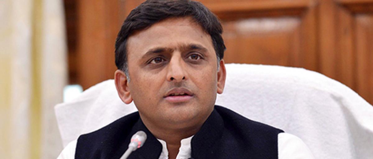 Red carpet welcome awaits Akhilesh