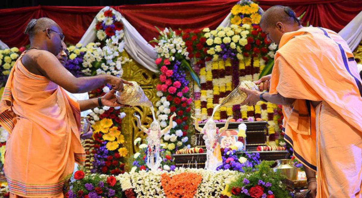 Abhishekam performed to Lord Nitai