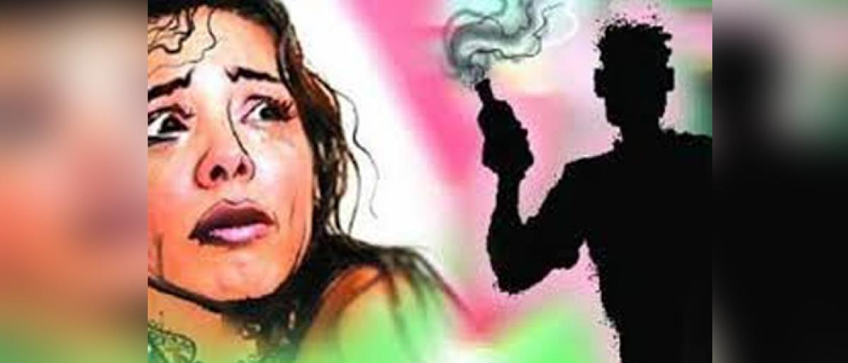 Acid attack on Nalgonda woman for resisting sexual assault