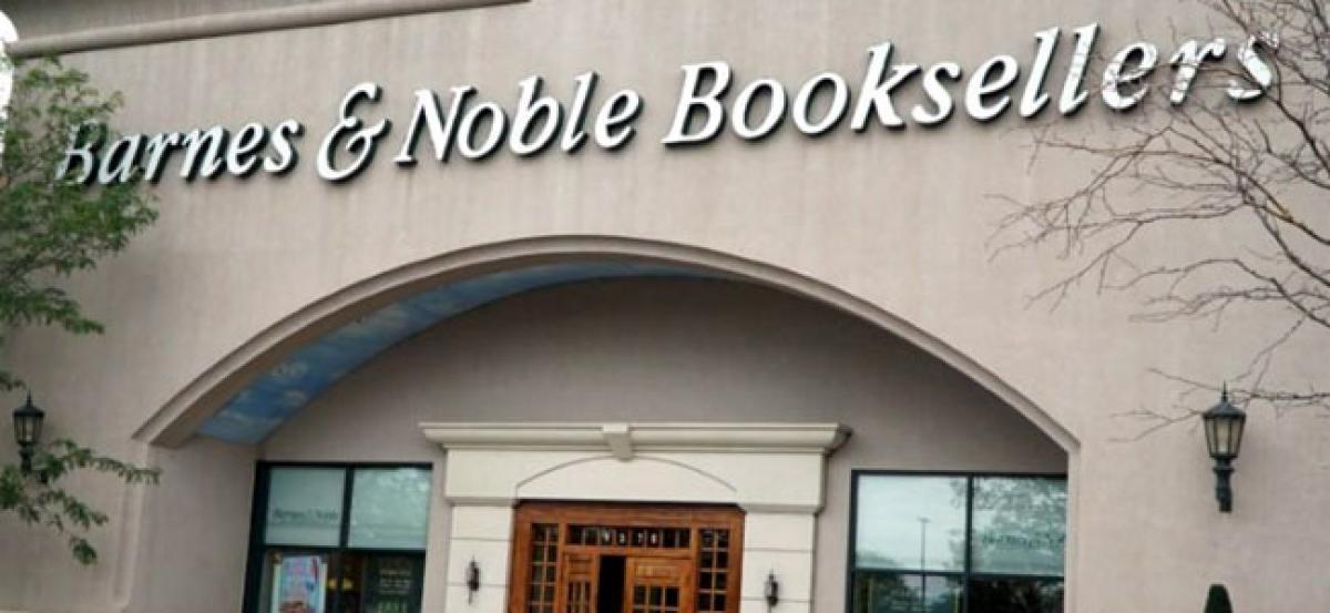 Activist investor urges sale of Barnes and Noble