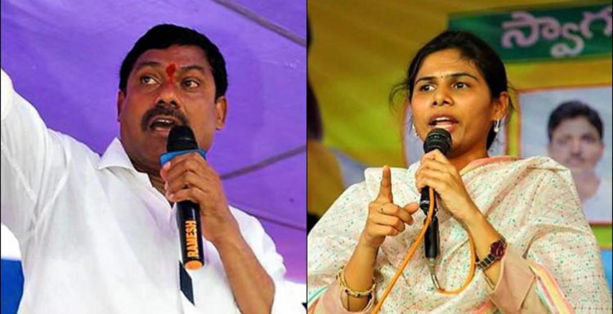 Chandrababu Naidu pacifies warring Akhila  Priya and Subba Reddy