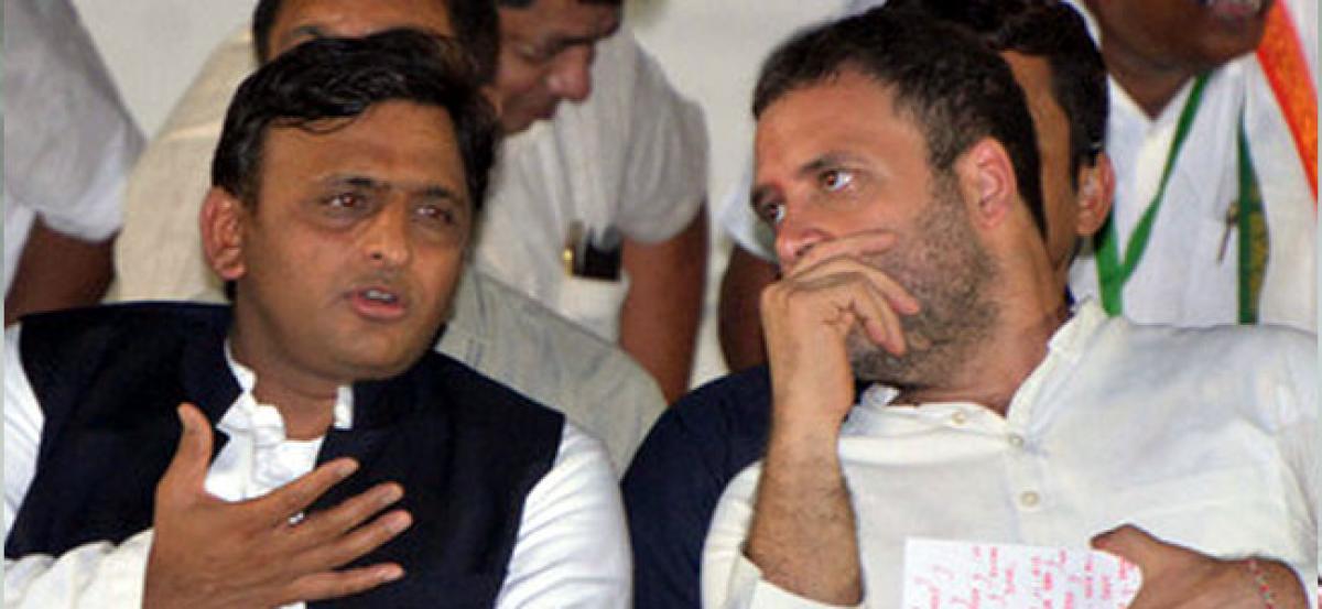 Akhilesh Yadav defends Rahul Gandhis remark on dynasty politics