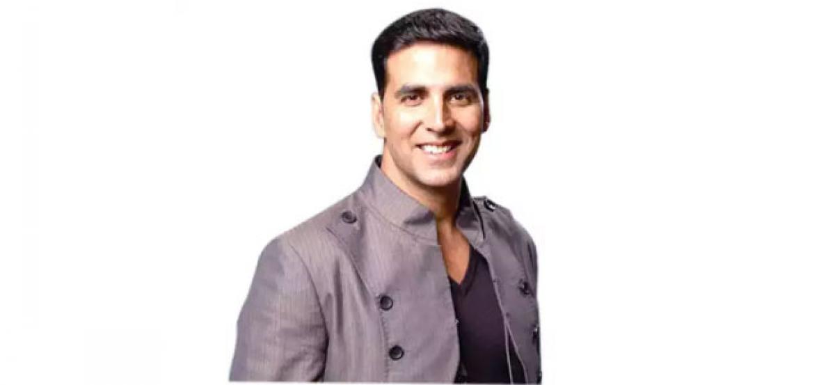 Akshay Kumar unveils new Gold poster