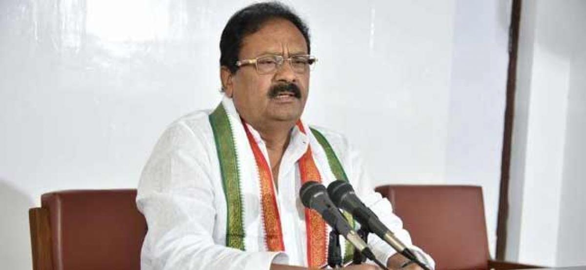 KTR is a China loafer, unaware of TRS roots in Congress: Shabbir