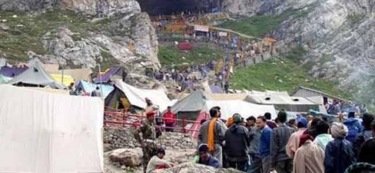 200 pilgrims leave for Amarnath Yatra