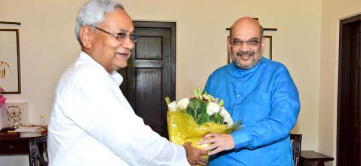 Amit Shah invites JD(U) chief Nitish Kumar to join NDA