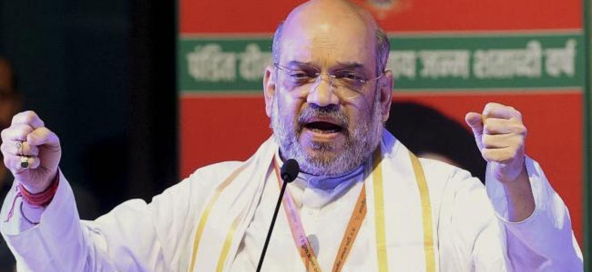 Amit Shah directs ministers to tour districts