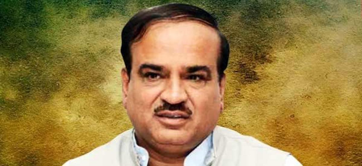 Mortal remains of Ananth Kumar consigned to flames