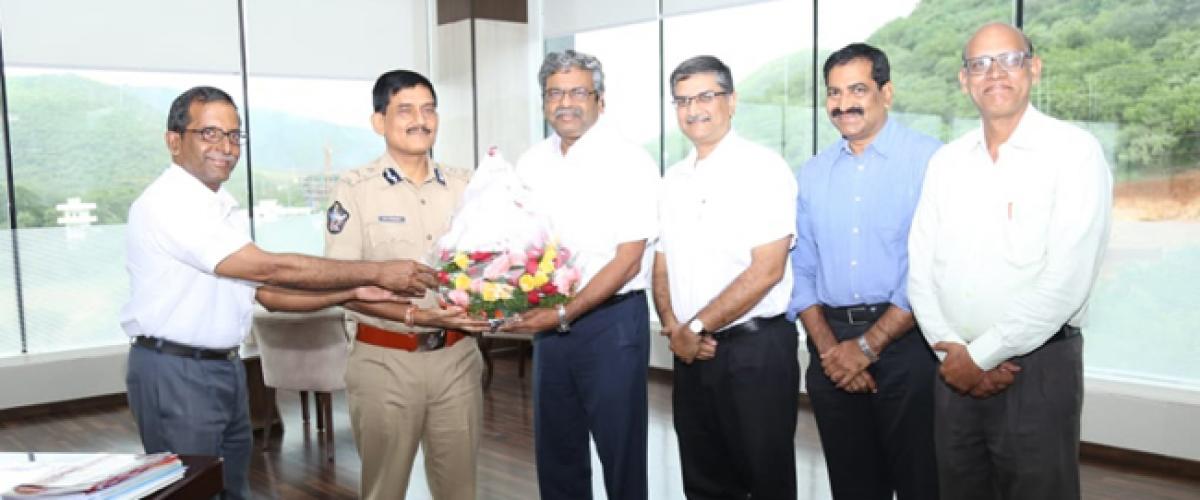 APCCIF chief calls on DGP