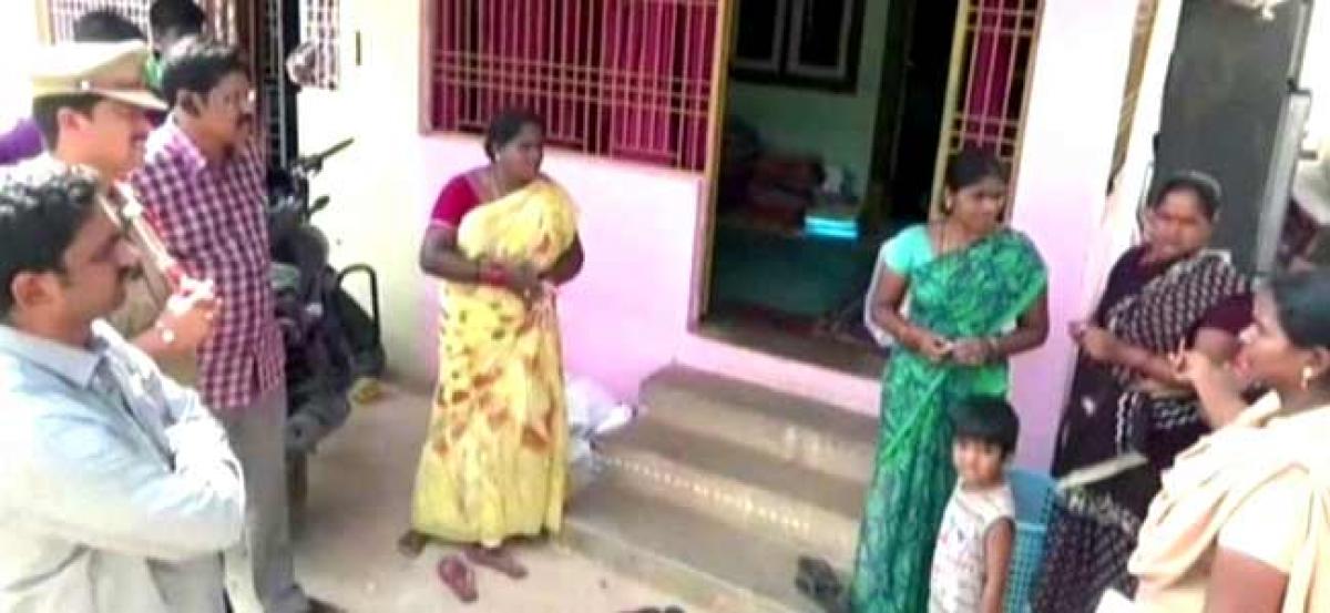 In this Andhra Pradesh village, women are fined Rs 2000 for wearing nighties before sunset