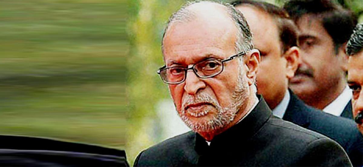 As Kejriwals dharna in Delhi continues, LG Anil Baijal meets Union Minister Rajnath Singh