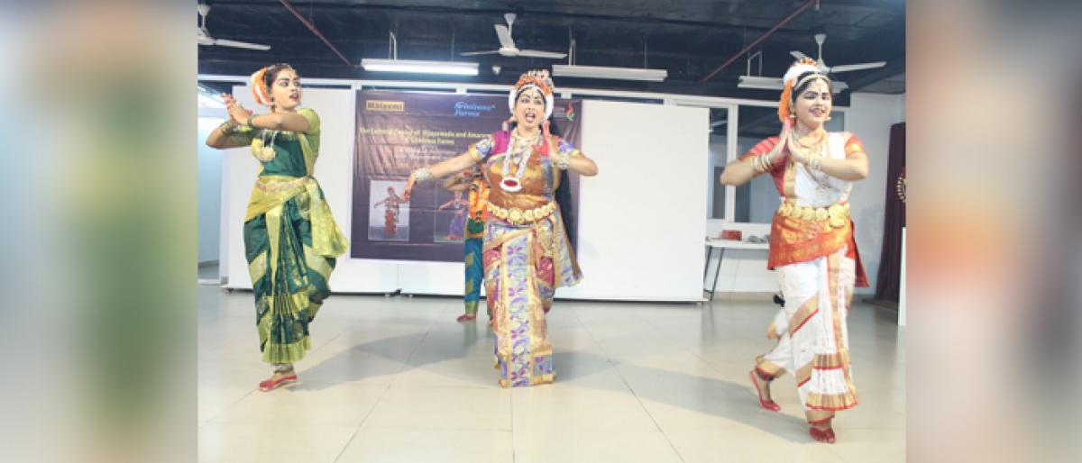 Dr Aparna Prasad exhibits dance skills in Vijayawada