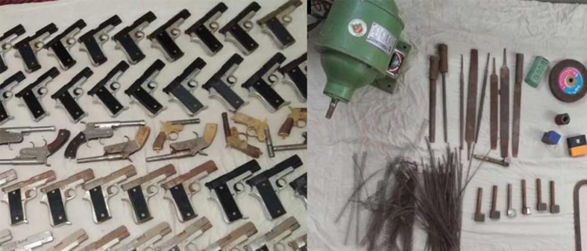 Police bust illegal arms factory in Delhi