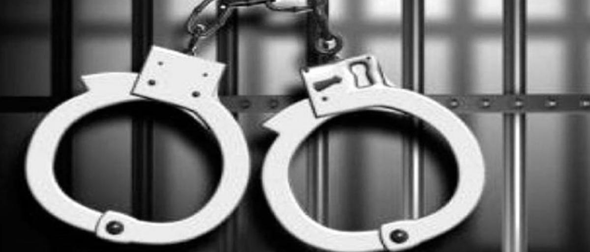 Task Force Arrests Two Interstate Fraudsters