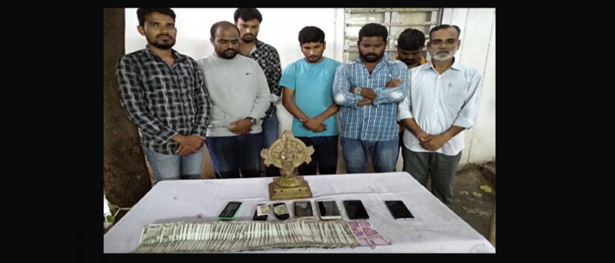 Seven-member gang held; Panchaloha idol seized