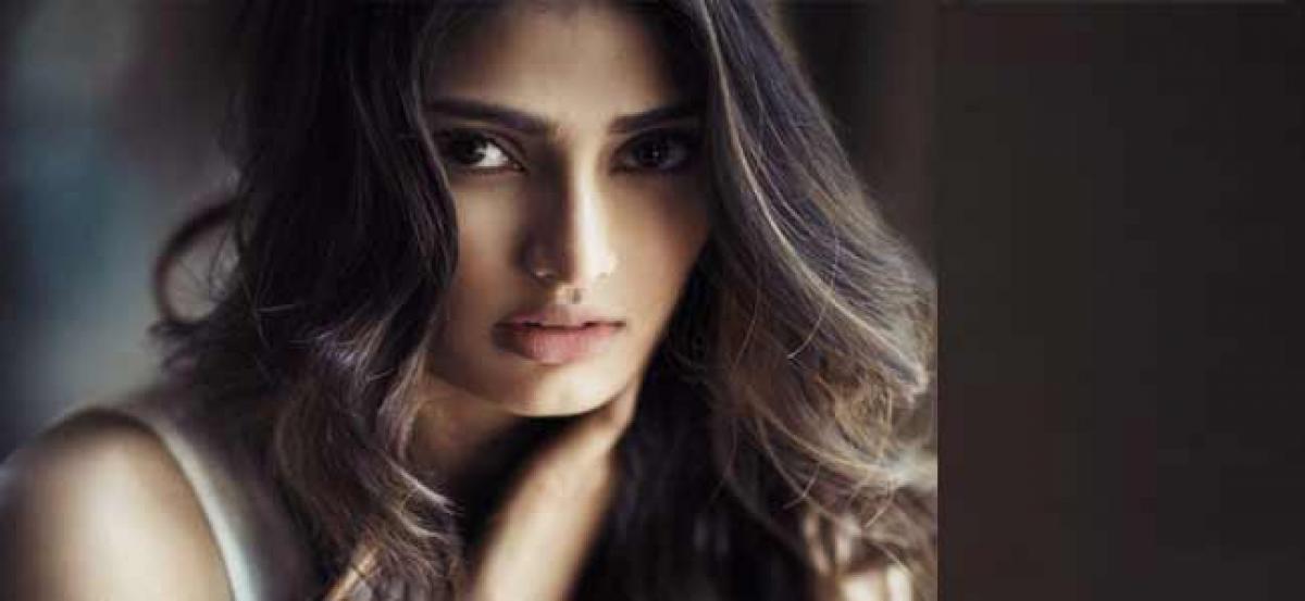 Athiya Shetty turns fashion designer