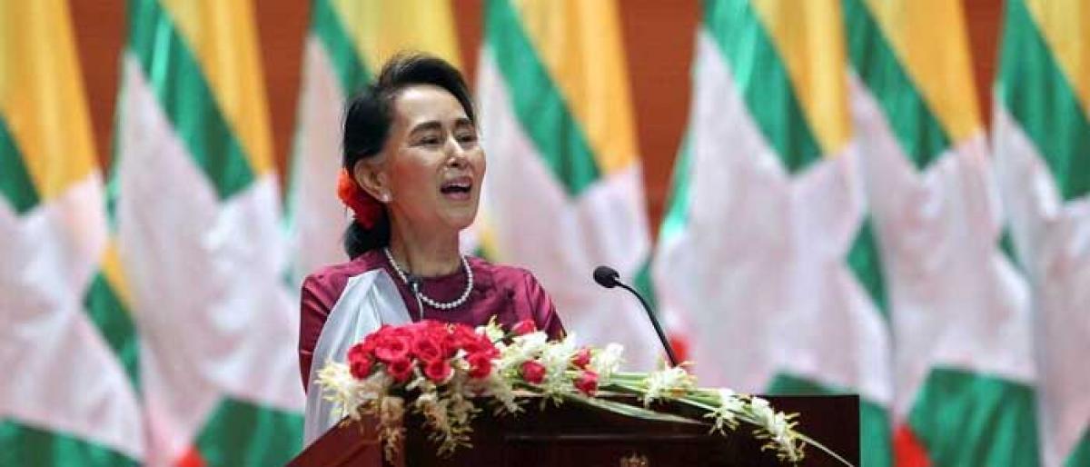 Suu Kyi condemns HR violations in Rakhine