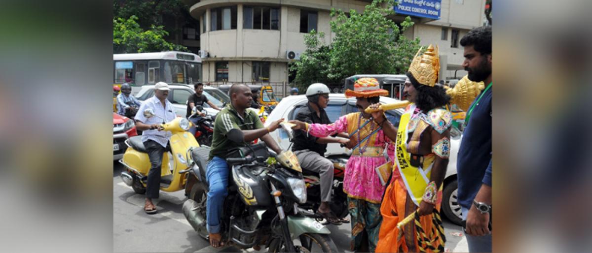 Campaign on road safety awareness programme in Vijayawada