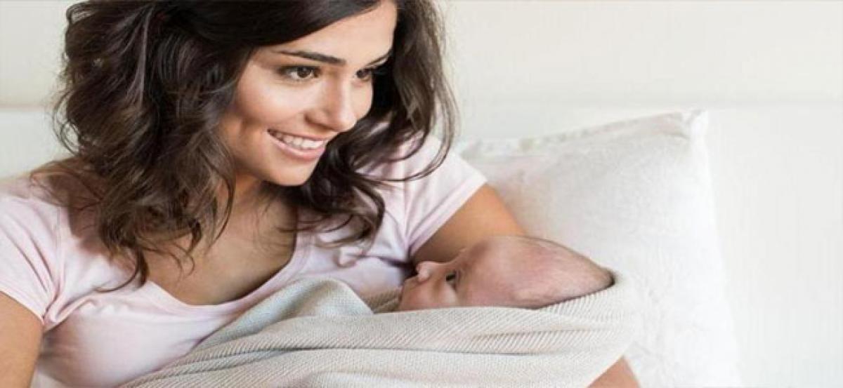 Should you breastfeed or give formula to your premature baby? Here’s what WHO recommends