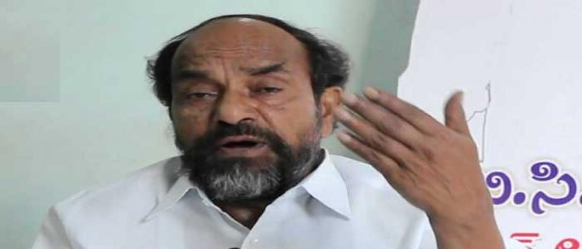 TRS woos Krishnaiah as he plans BC party