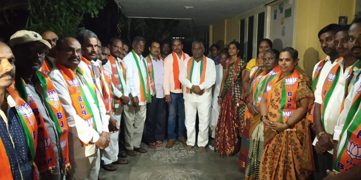300 from Pithapuram join BJP