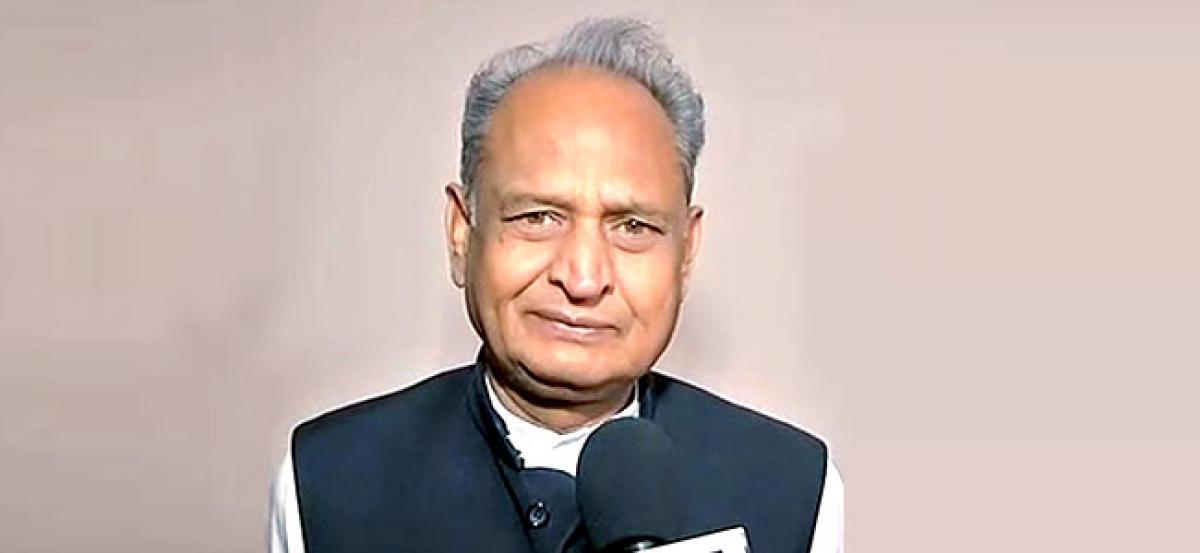 Bikaner land scam: Gehlot defends Vadra, slams BJP