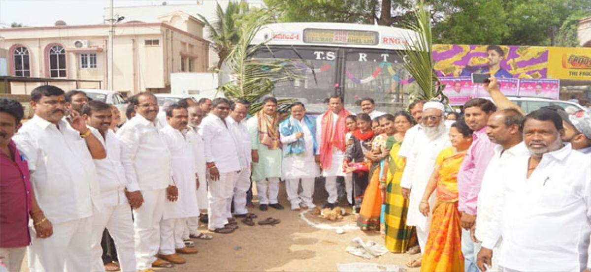 MP, MLAs launch Boyinpalli-BHEL RTC bus service