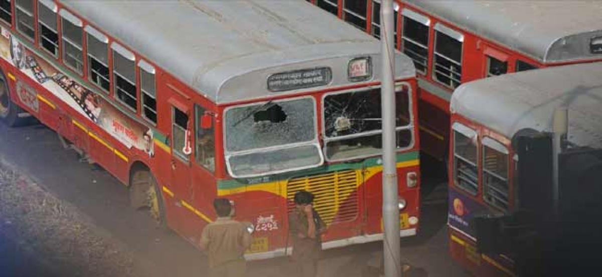 Bhima Koregaon Violence: Over 30 Mumbai cops injured during Maharashtra bandh, 300 protesters detained