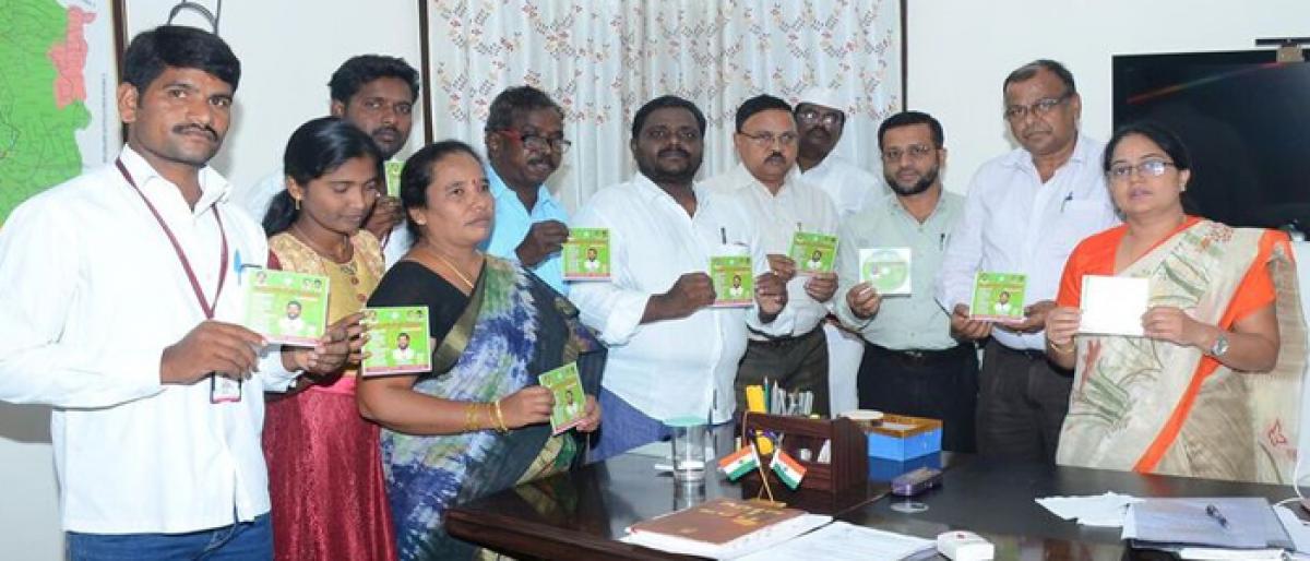 Bangaru Telanganam songs CD unveiled in Mahabubabad