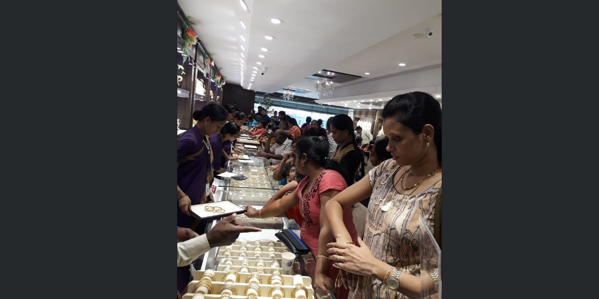 Bangle mela a huge hit in Hyderabad