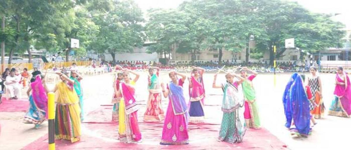 Bathukamma celebrations begin