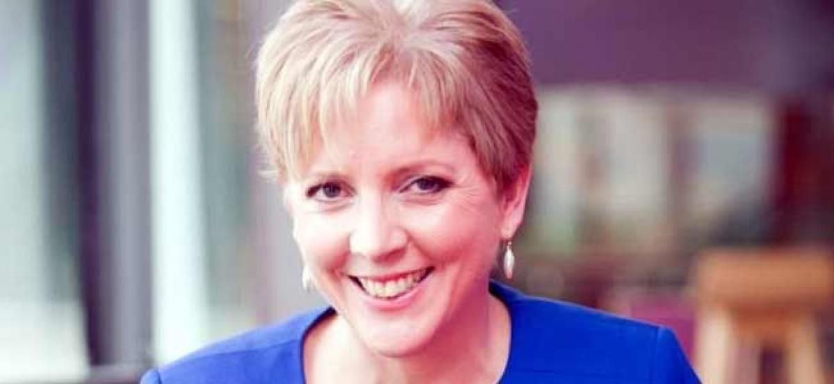 BBC editor Carrie Gracie quits China post over pay discrimination