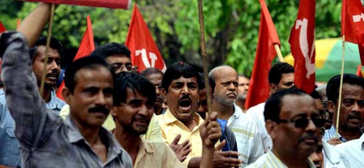 Lefts call for a six-hour bandh a damp squib in Bengal