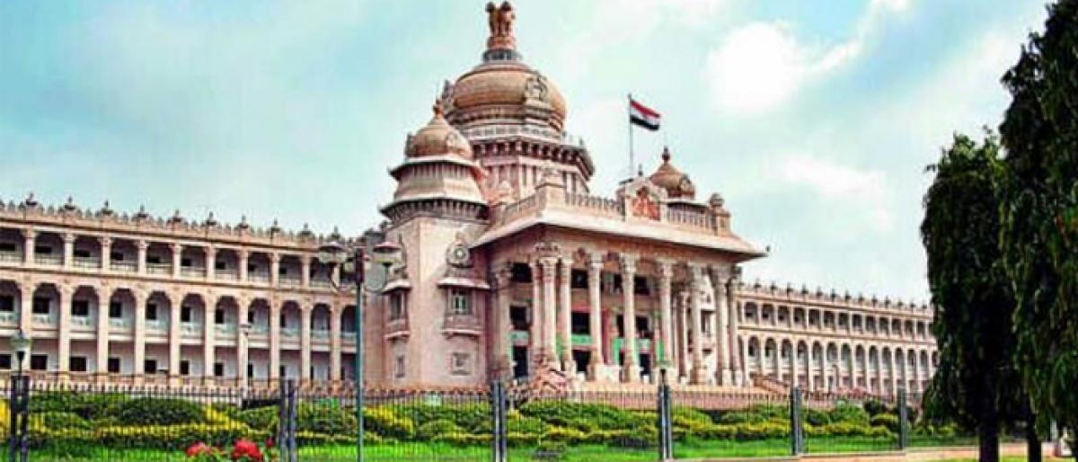 Sore Congress MLAs in Karnataka continue to mount pressure on party