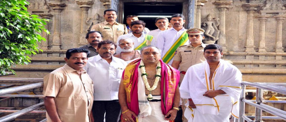 HC Judge prays to Lord Rama