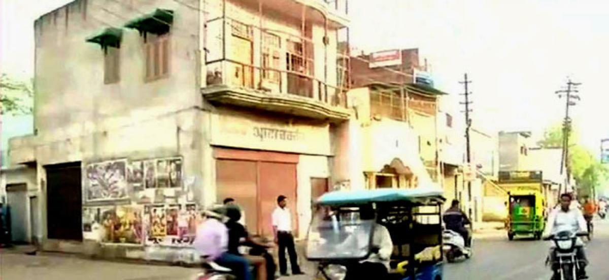 Life normal in Uttar Pradesh despite Bharat Bandh call