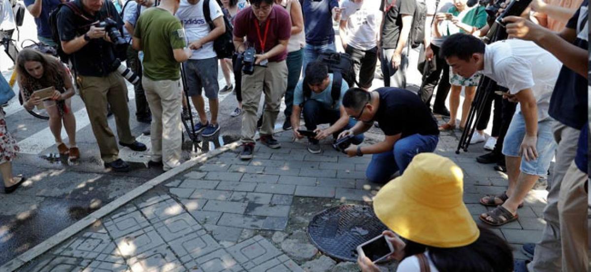 Blast outside US embassy in China wounds lone suspect
