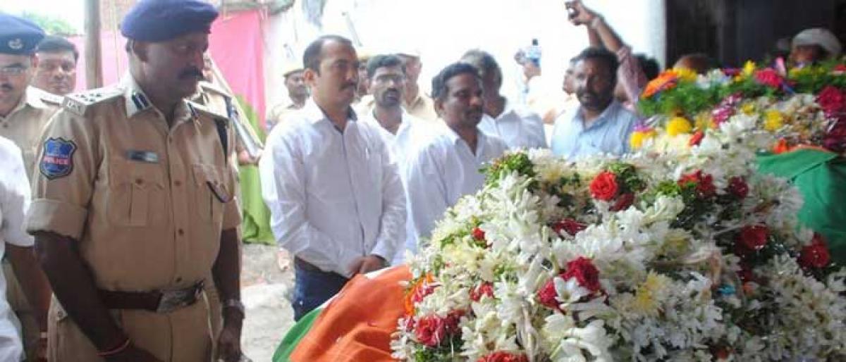 Last rites of B Sammaiah performed with full state honours